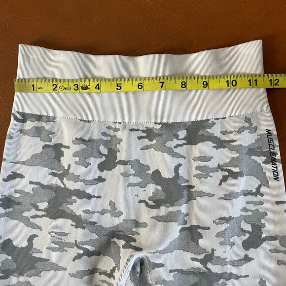 Muscle Nation Gray White Camo Print High Rise Leggings Size Medium Workout Gym - Picture 7 of 8